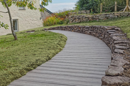 CS - Decking - Decking Pathway