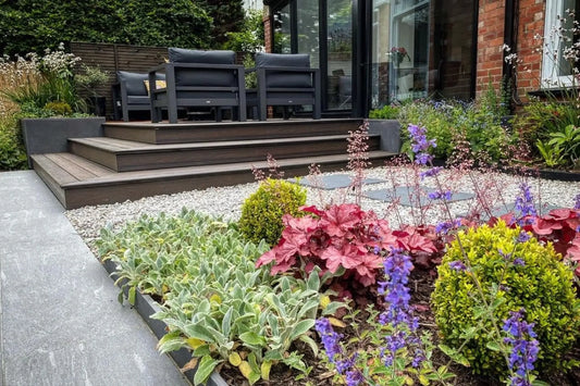 CS - Decking - Decked Seating Area