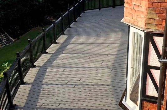 CS - Decking - Raised Decking Garden Terrace
