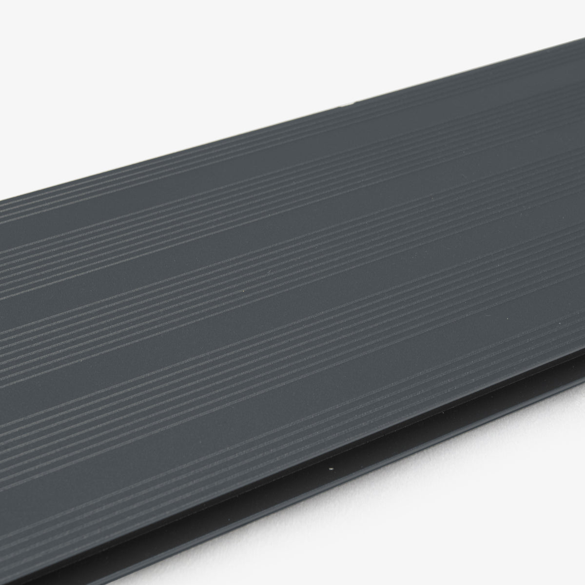 Pro-Grip Aluminium Deck Board 7016 Anthracite Grey - 3.6m | Hyperion Aluminium
