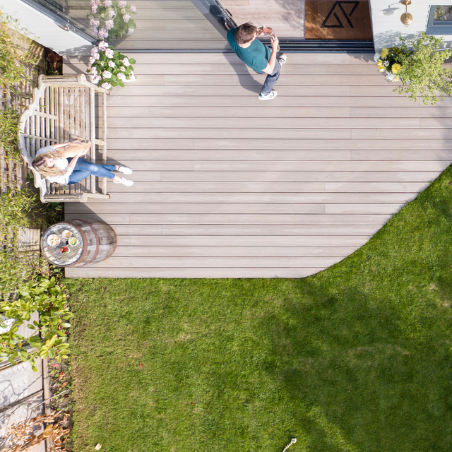 Composite Garden Decking Boards for Garden Decking – EnviroBuild
