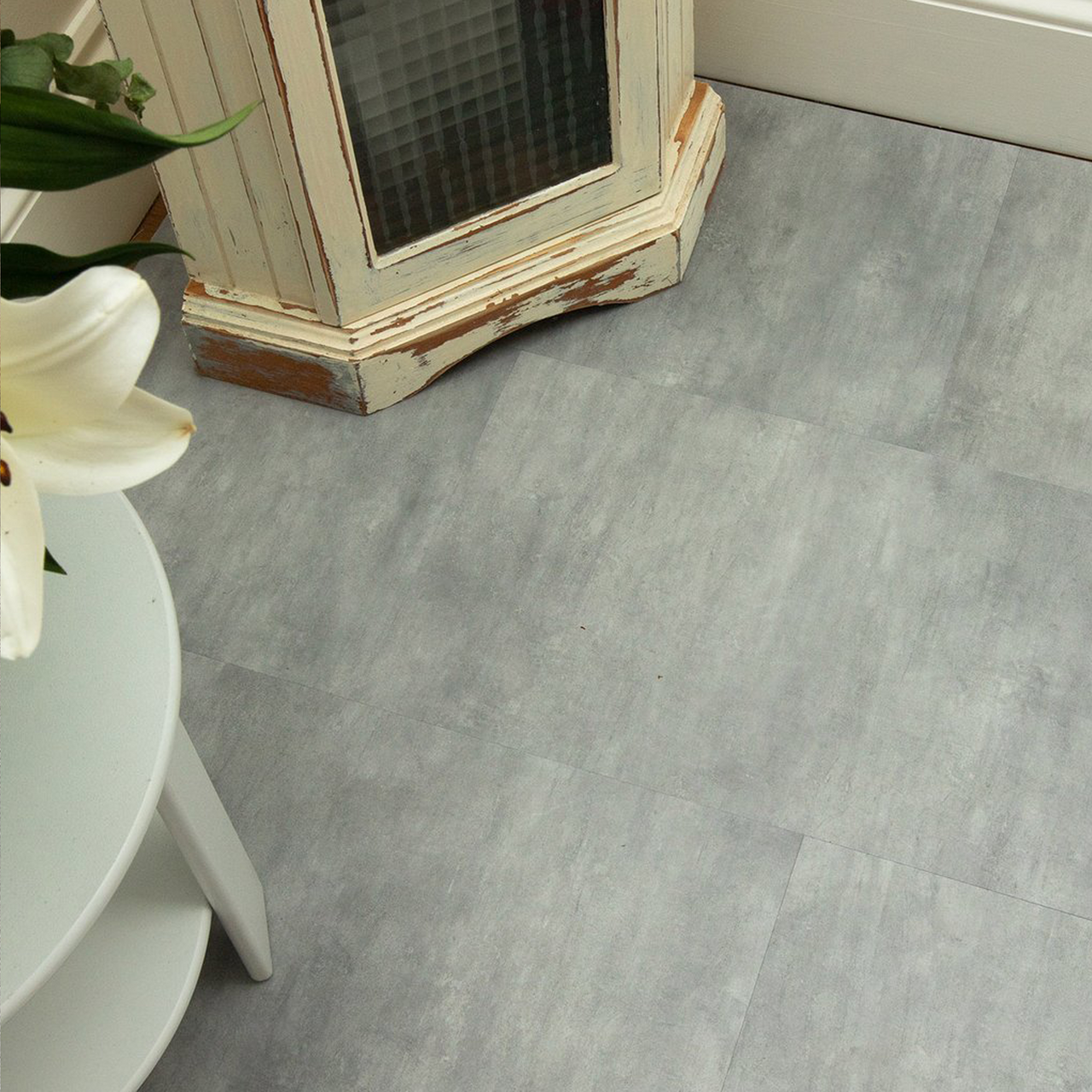 Elegant Concrete Click LVT