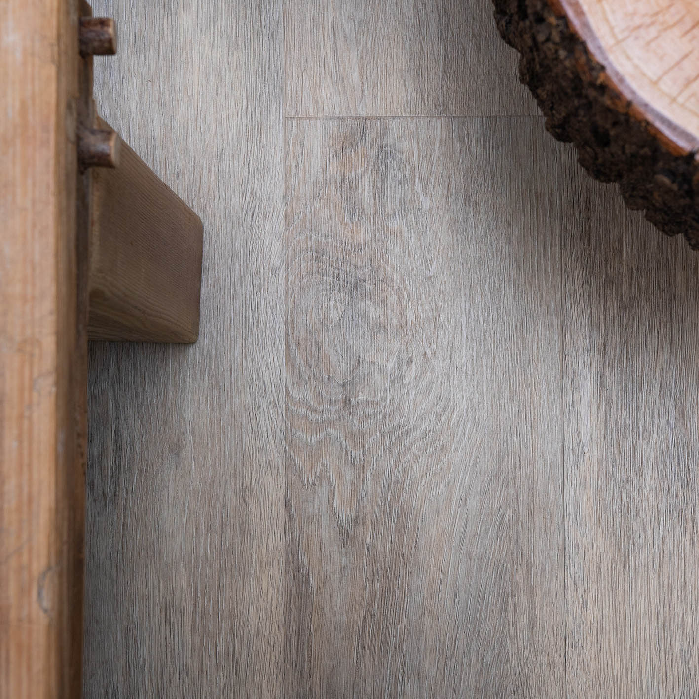 Grey Ash Dryback LVT