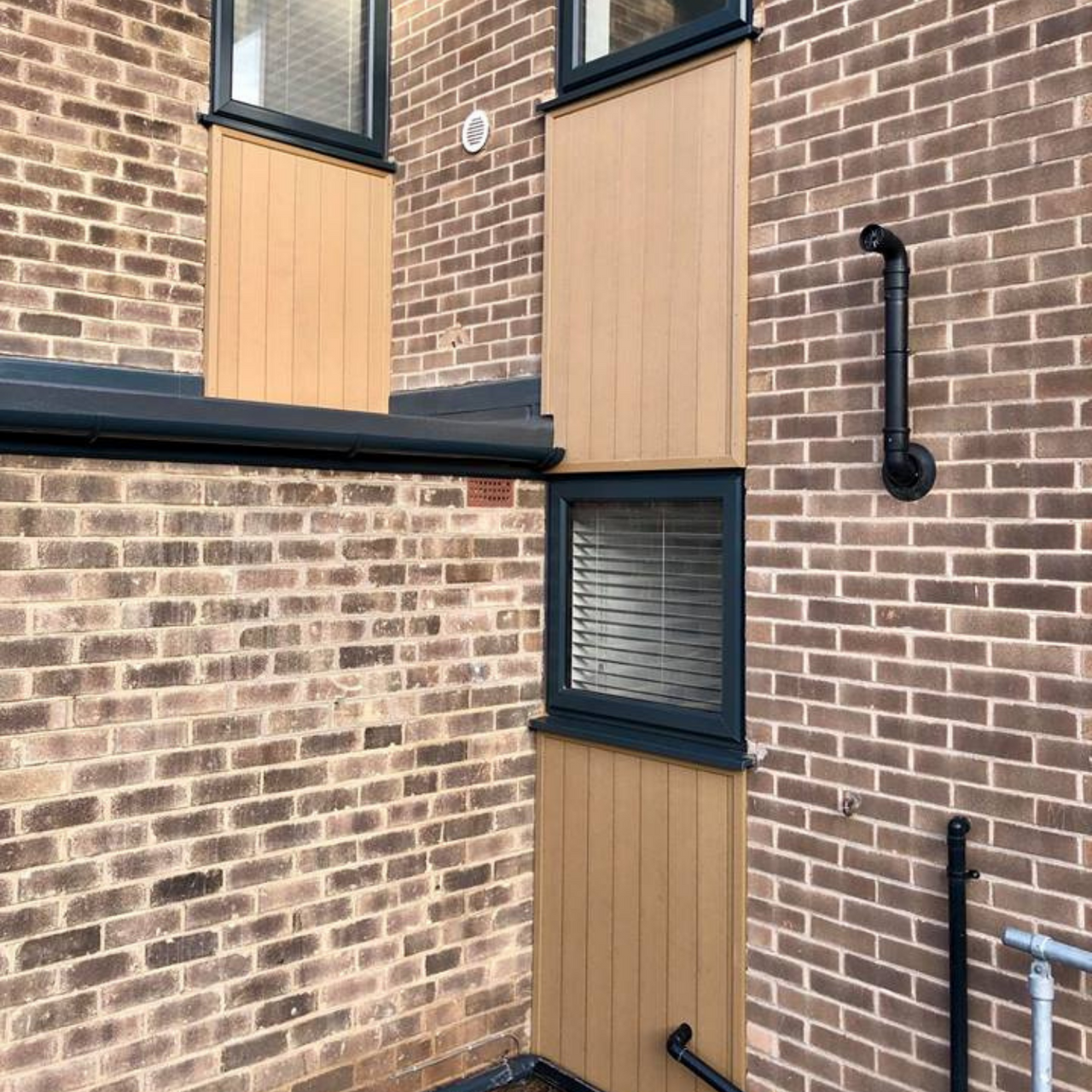 Oak Composite Cladding - 2.5m | Class D