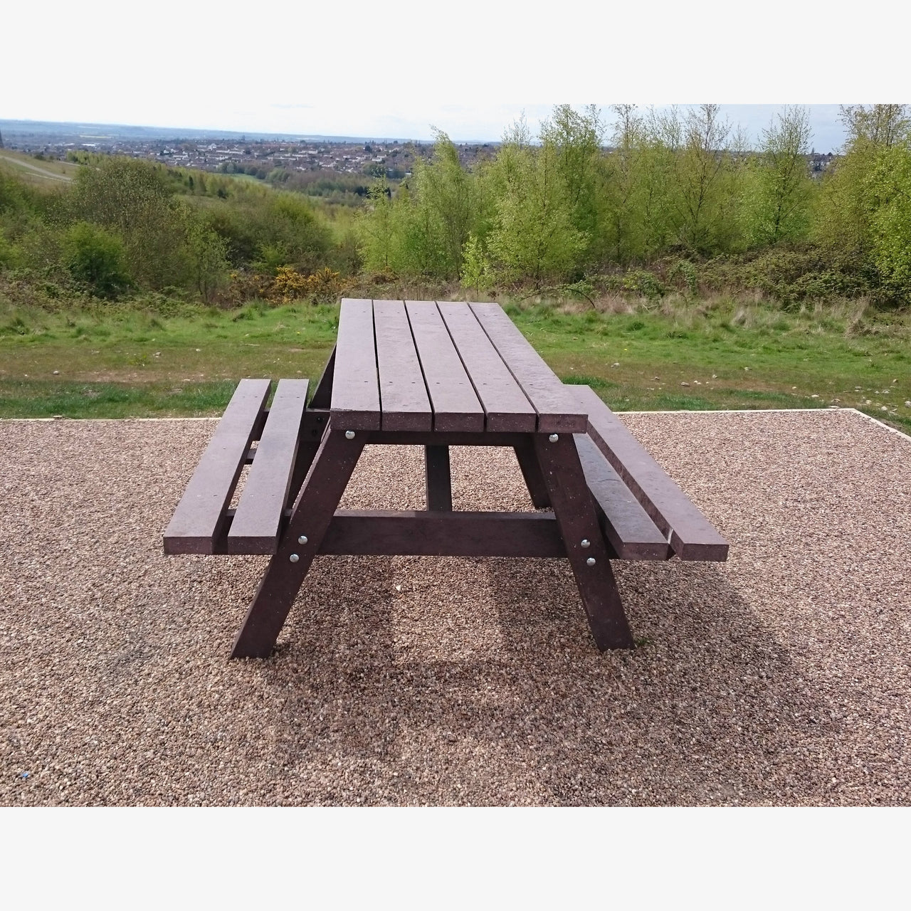Victoria Picnic Table | Brown