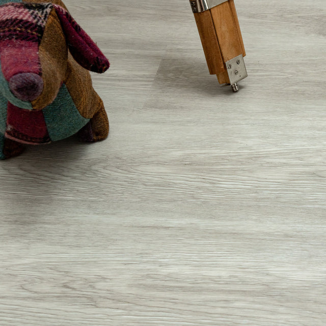 White Oak Dryback LVT